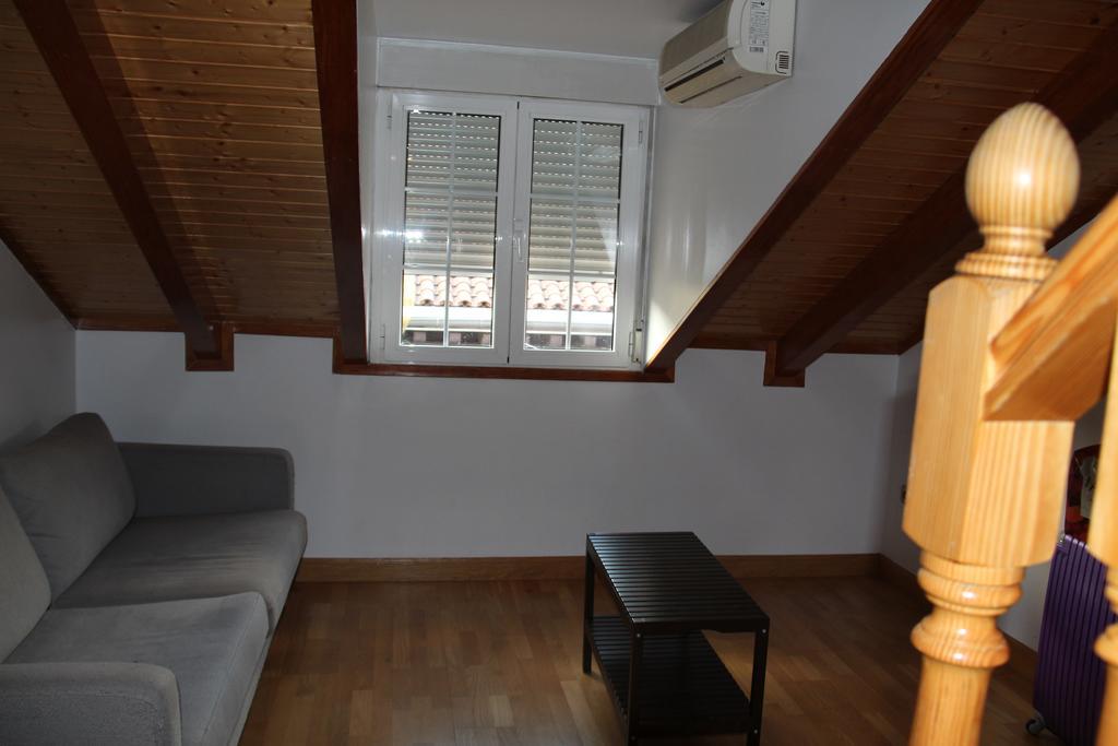 Apartamentos Good Stay Prado Мадрид Стая снимка
