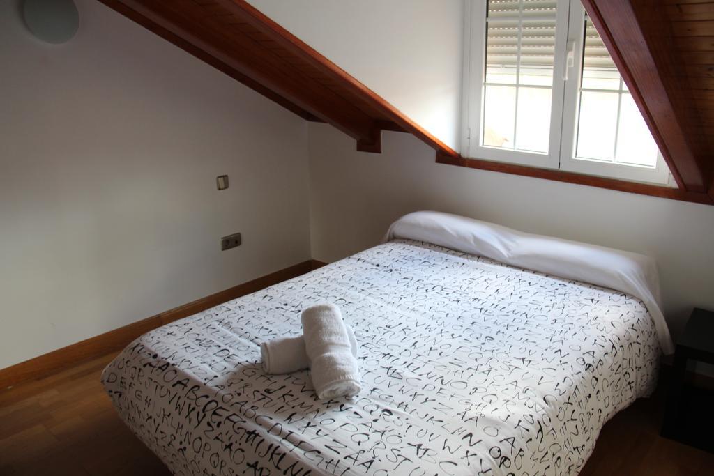 Apartamentos Good Stay Prado Мадрид Стая снимка
