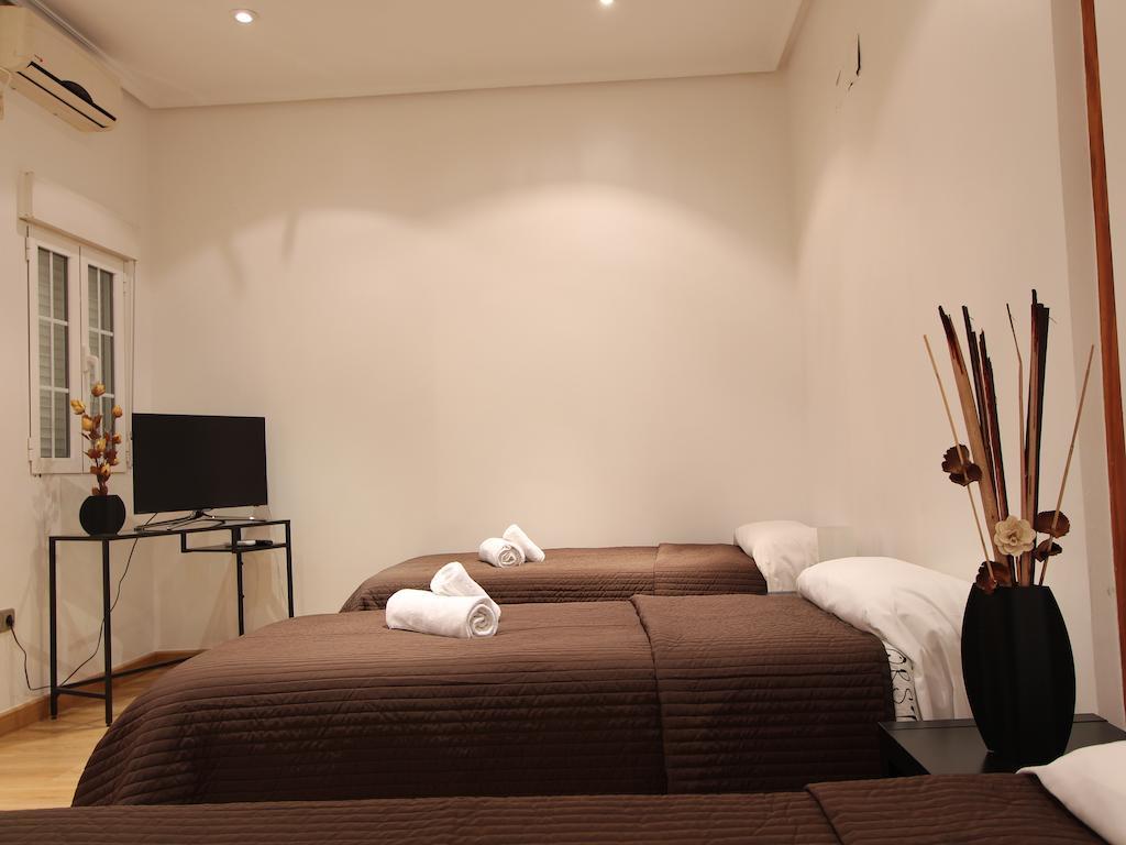 Apartamentos Good Stay Prado Мадрид Стая снимка
