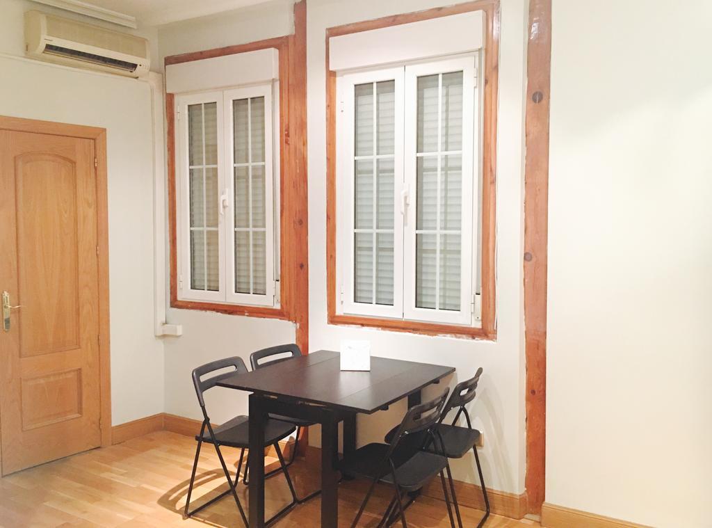 Apartamentos Good Stay Prado Мадрид Екстериор снимка