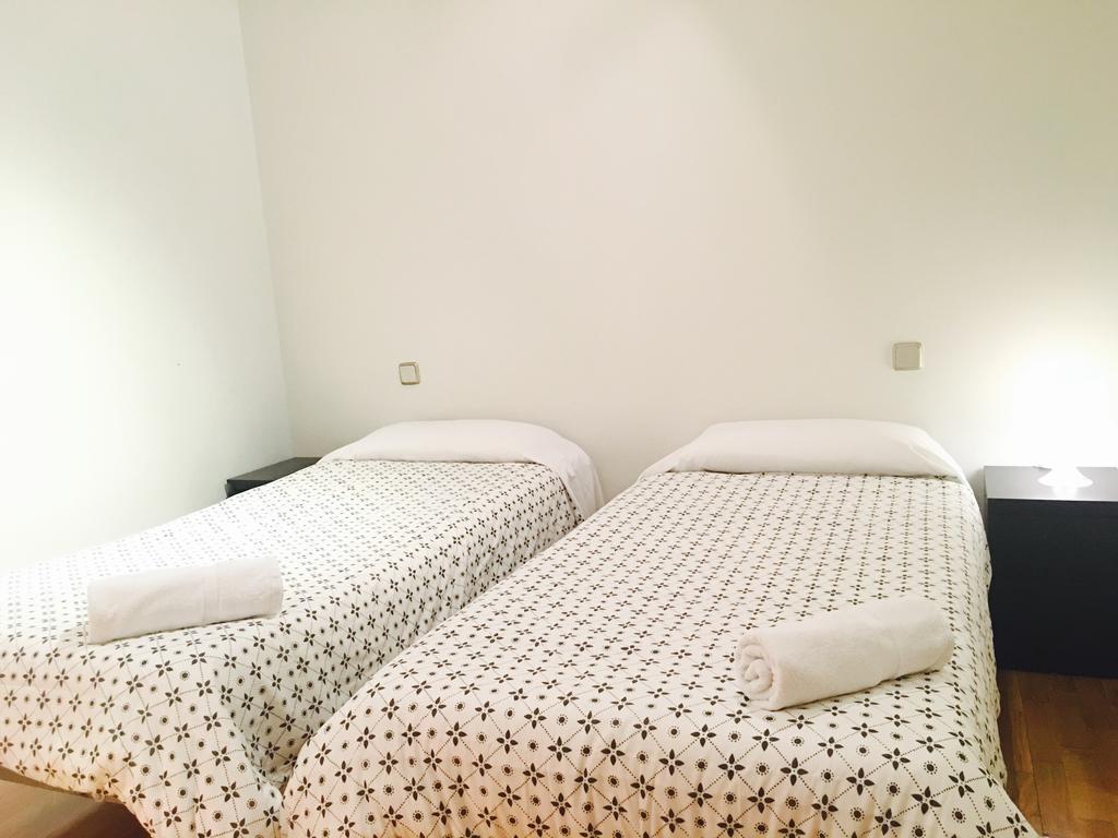 Apartamentos Good Stay Prado Мадрид Екстериор снимка