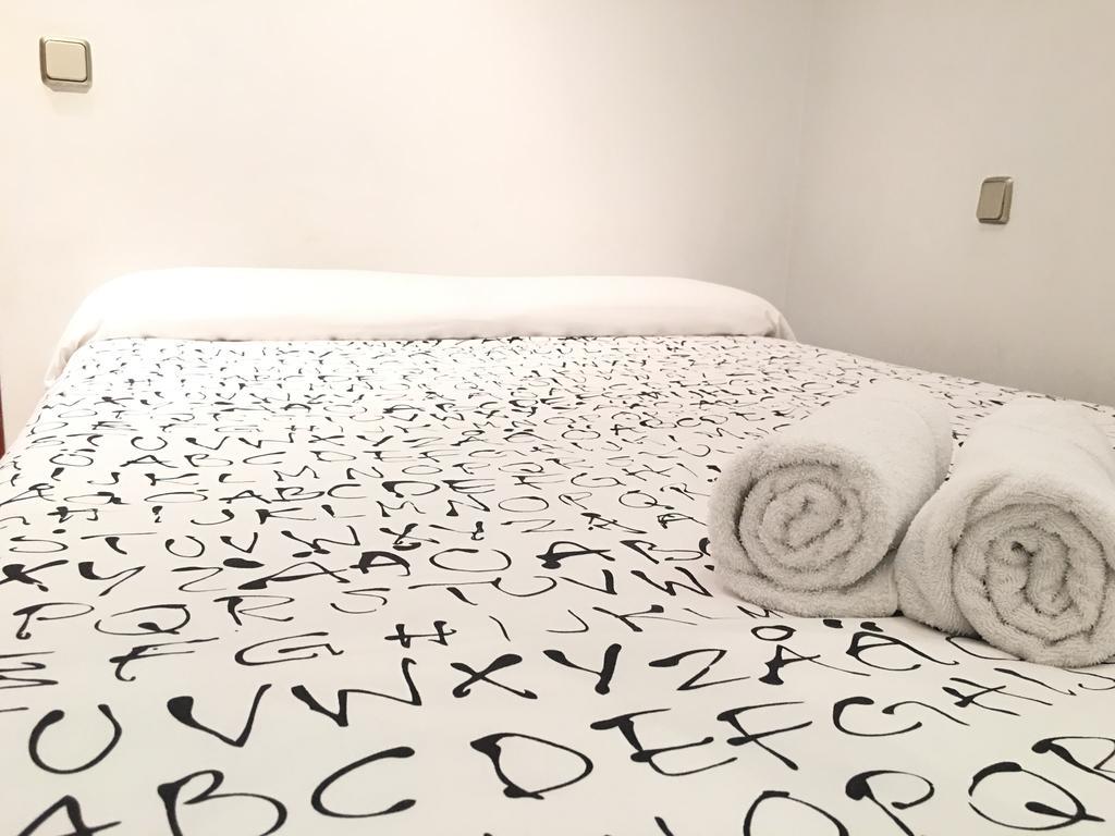 Apartamentos Good Stay Prado Мадрид Екстериор снимка