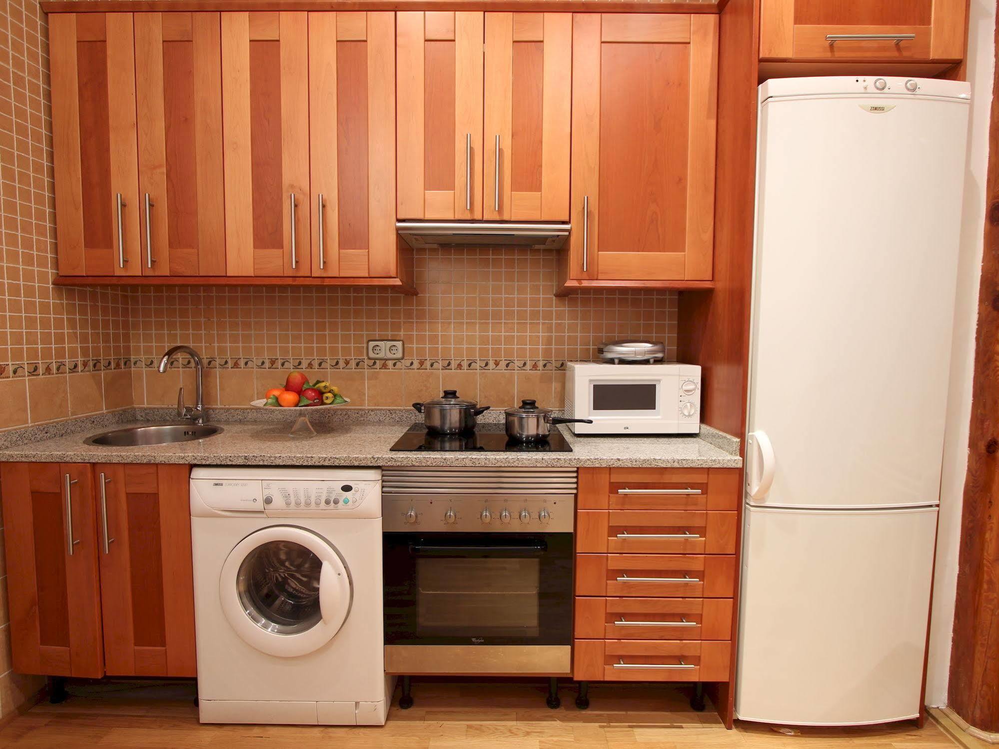 Apartamentos Good Stay Prado Мадрид Екстериор снимка